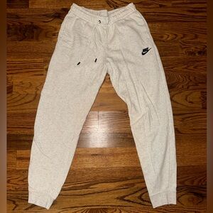 Gray women’s nike joggers